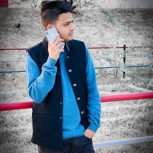 Meet your Posher, Ammar